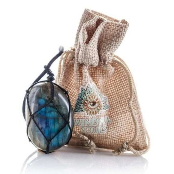 Dragon’s Heart ✦ Labradorite Amulet Necklace ✦ Mesh-Wrapped Stone of Magic NWT - Picture 4 of 11